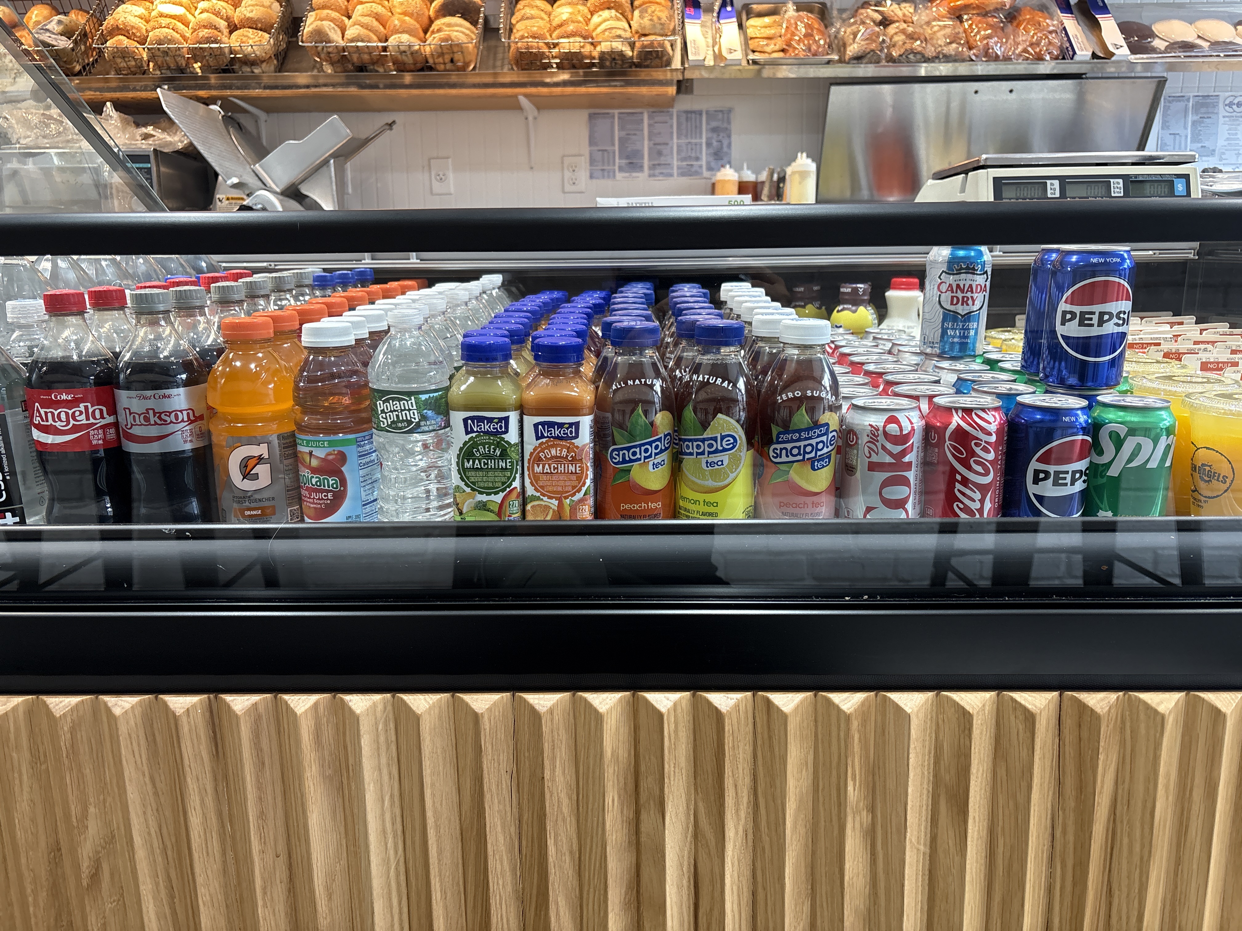 Can Soda, 20 oz Soda & Snapple