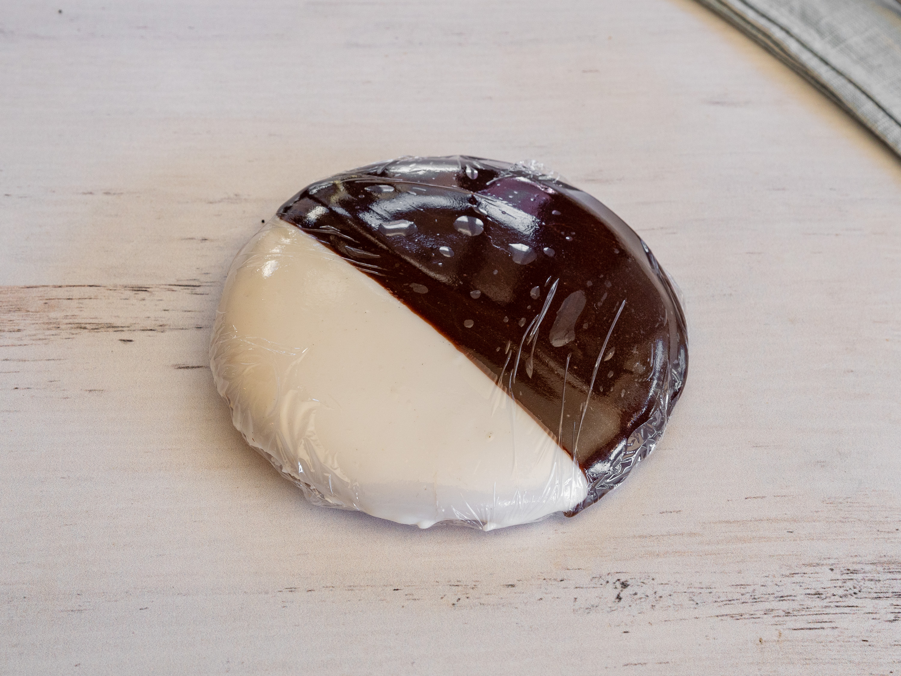 Black and White Cookie
