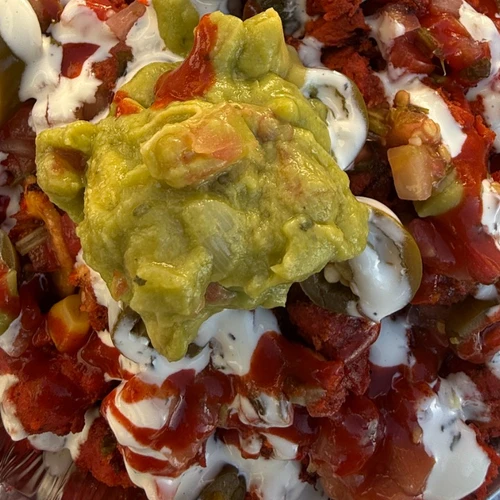 LOADED CHICKEN NACHOS